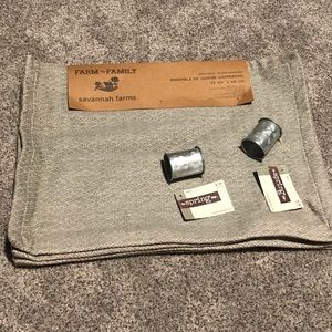 Brand new placemats & napkin holders